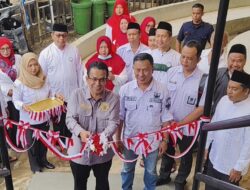 Rayakan HUT RI ke-80, Rizal Bawazier Resmikan Tangga CSR Pasar Randudongkal
