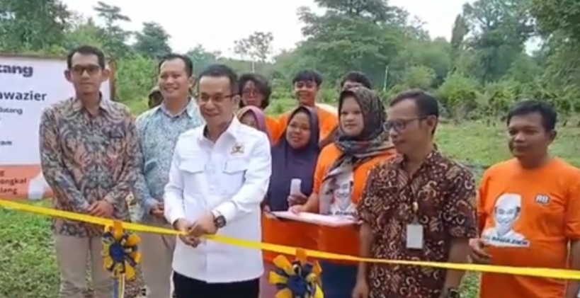 284badb9f1b3f946239f8c614c5bde4ae760945238d46c71046dbdbc5d043106.0