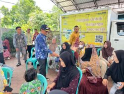 Pasar Pangan Murah HSS Diserbu Warga, Wabup Tinjau Langsung   