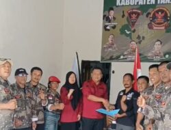 DPC Grib Jaya Tanjab Timur Resmi Terverifikasi, Kesbangpol Serahkan SKT