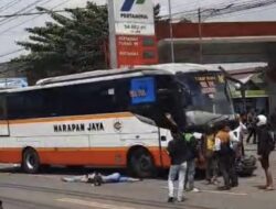 Kecelakaan Maut Bus Harapan Jaya di Tulungagung: Satu Pengendara Motor Tewas Seketika di Depan SPBU Rejoagung