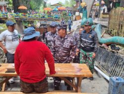 Gerak Cepat Lanal Tegal: Terjunkan Prajurit Tanggulangi Banjir Bandang di Kawasan Wisata Guci