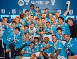 Napoli Terancam Pembatasan Aktivitas Transfer