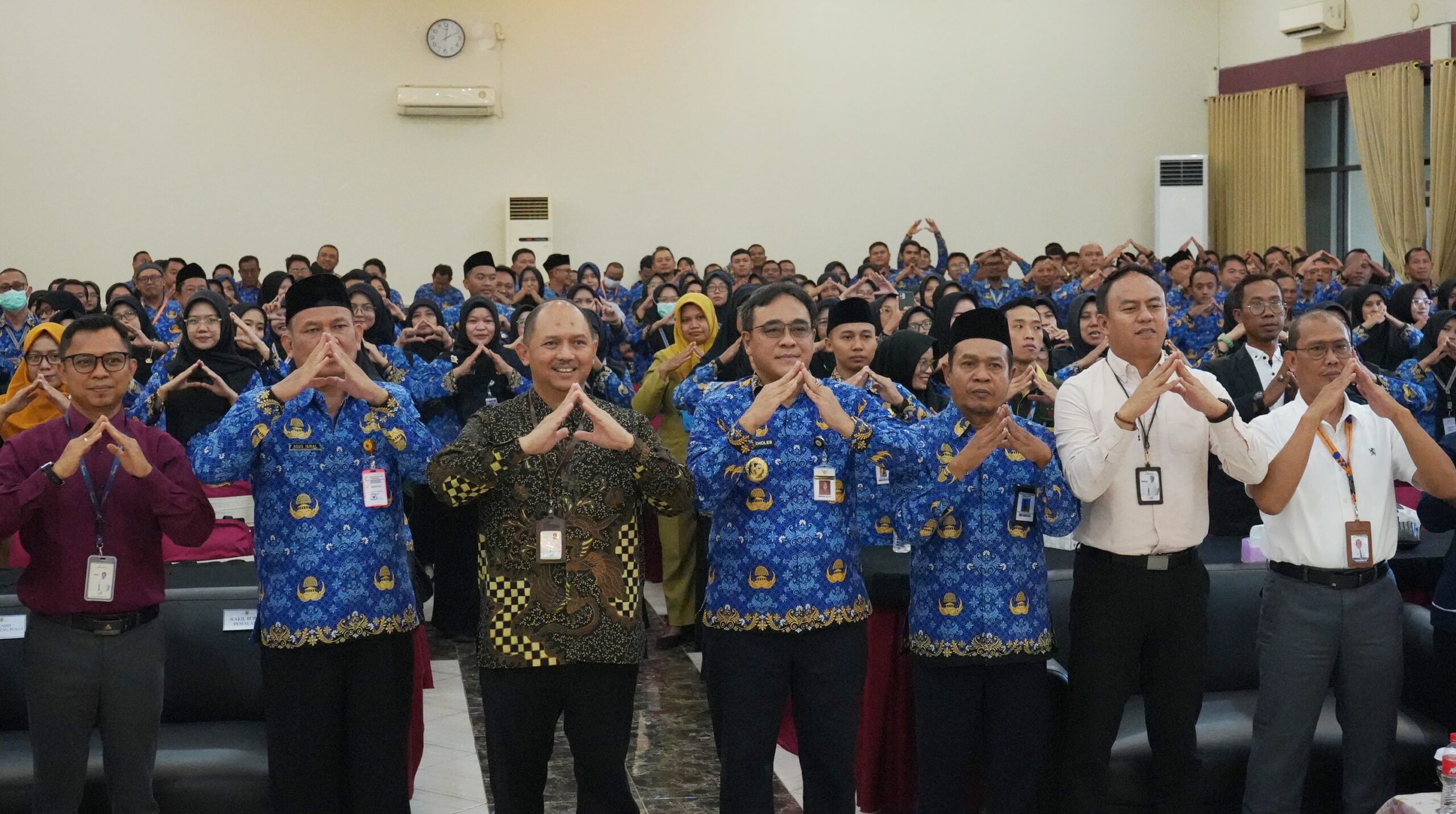 b2df04f9ceac404436475b9e9b072dd40a003d13609fe29abdbe1b59e91e7bb6.0