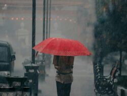 Diguyur Hujan Terus, Banjir Melanda Tujuh Kecamatan di Kota Bekasi