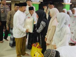 Tarhim di Pecangakan: Bupati Pemalang Salurkan Bantuan dan Komitmen Perbaiki Infrastruktur Terdampak Bencana