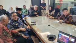 Pemalang Menuju Era Digital: Komisi A DPRD dan Wakil Bupati Perkuat Sinergi di Kemenkomdigi serta RRI Pusat 5 Pemalang Menuju Era Digital: Komisi A DPRD dan Wakil Bupati Perkuat Sinergi di Kemenkomdigi serta RRI Pusat