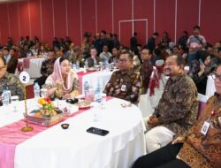 Perkuat Literasi Keuangan, Bupati Anom Hadiri Pengukuhan Kepala OJK Tegal