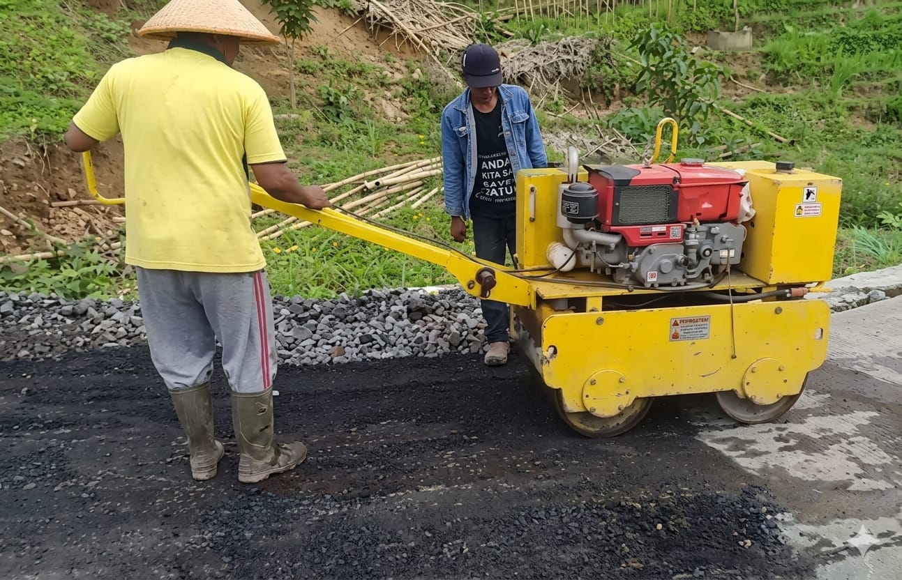 Kejar Target! Tim UPJI I DPUPR Pemalang Percepat Perbaikan Jalan di Watukumpul