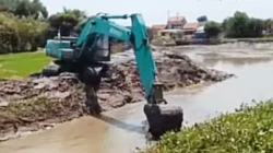 Pulihkan Fungsi Embung dan Sungai, DPUTR Pemalang Terjunkan Alat Berat di Sejumlah Titik