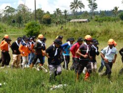 Persiapan Pengukuhan KSB, Puluhan Relawan Tagana Pemalang Gelar Gladi Simulasi Bencana di Desa Penakir