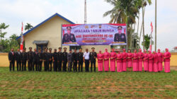 Kapolres Tanjab Timur Pimpin Upacara Larung Bunga Peringatan Harlah Bhayangkara ke-80