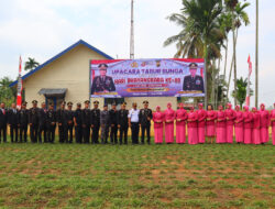 Kapolres Tanjab Timur Pimpin Upacara Larung Bunga Peringatan Harlah Bhayangkara ke-80