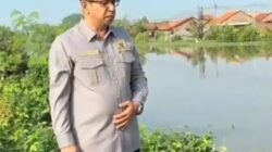 Tinjau Sungai Meduri, Rizal Bawazier Bawa Kabar Baik Pembangunan Tanggul Banjir Pekalongan