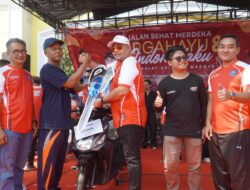 Raut Bahagia Bahtiar Yusuf, Boyong Sepeda Motor di Jalan Sehat HUT ke-81 RI Kota Tegal
