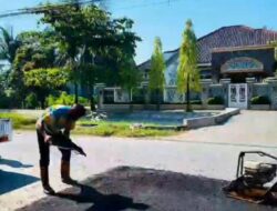 Respons Cepat Kerusakan Jalan, UPJI VIII DPUPR Pemalang Lakukan Kegiatan Salob