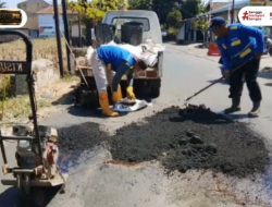 Tingkatkan Aksesibilitas Warga, DPUTR Pemalang Lewat UPJI IV Gelar Sapu Lobang di Ruas Kalimas–Lodaya