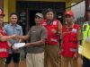 Tanggap Bencana, PMI dan Forkopimca Pulosari Salurkan Bantuan Logistik untuk Korban Angin Kencang dan Kebakaran